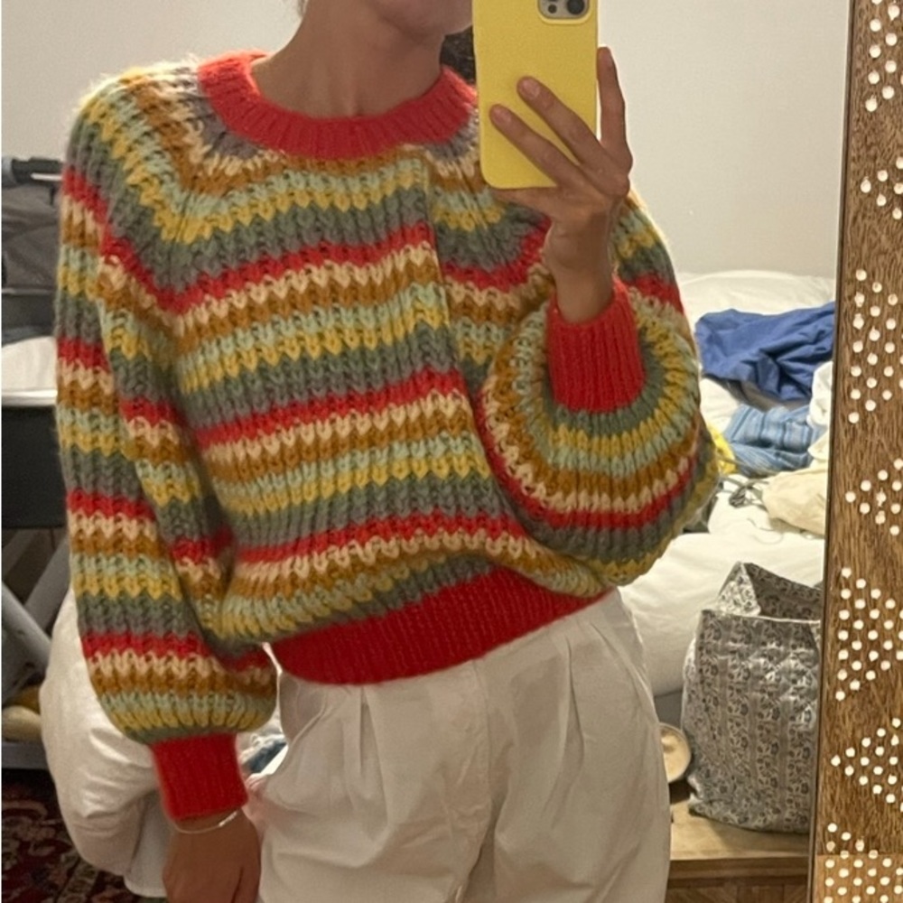 Doen field sweater L/XL NWOT only tried on sitting in my closet!